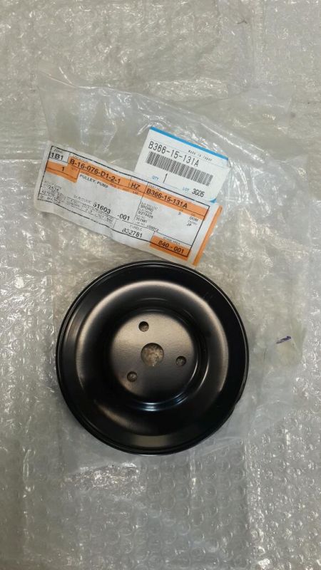 Mazda B36615131A Шкив помпы